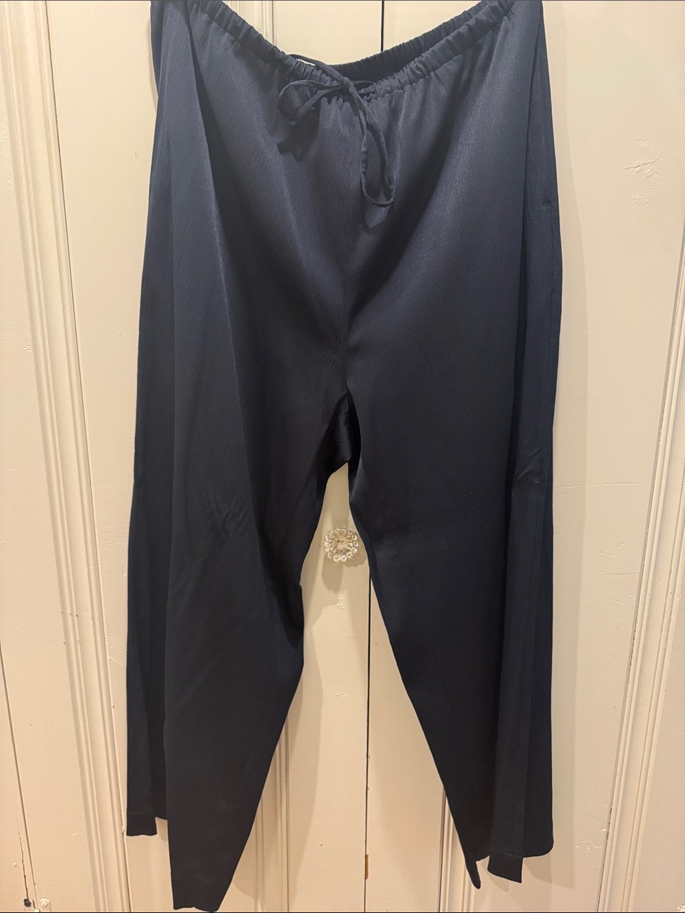 Banana Republic Women’s Navy Satin Pull On Pants